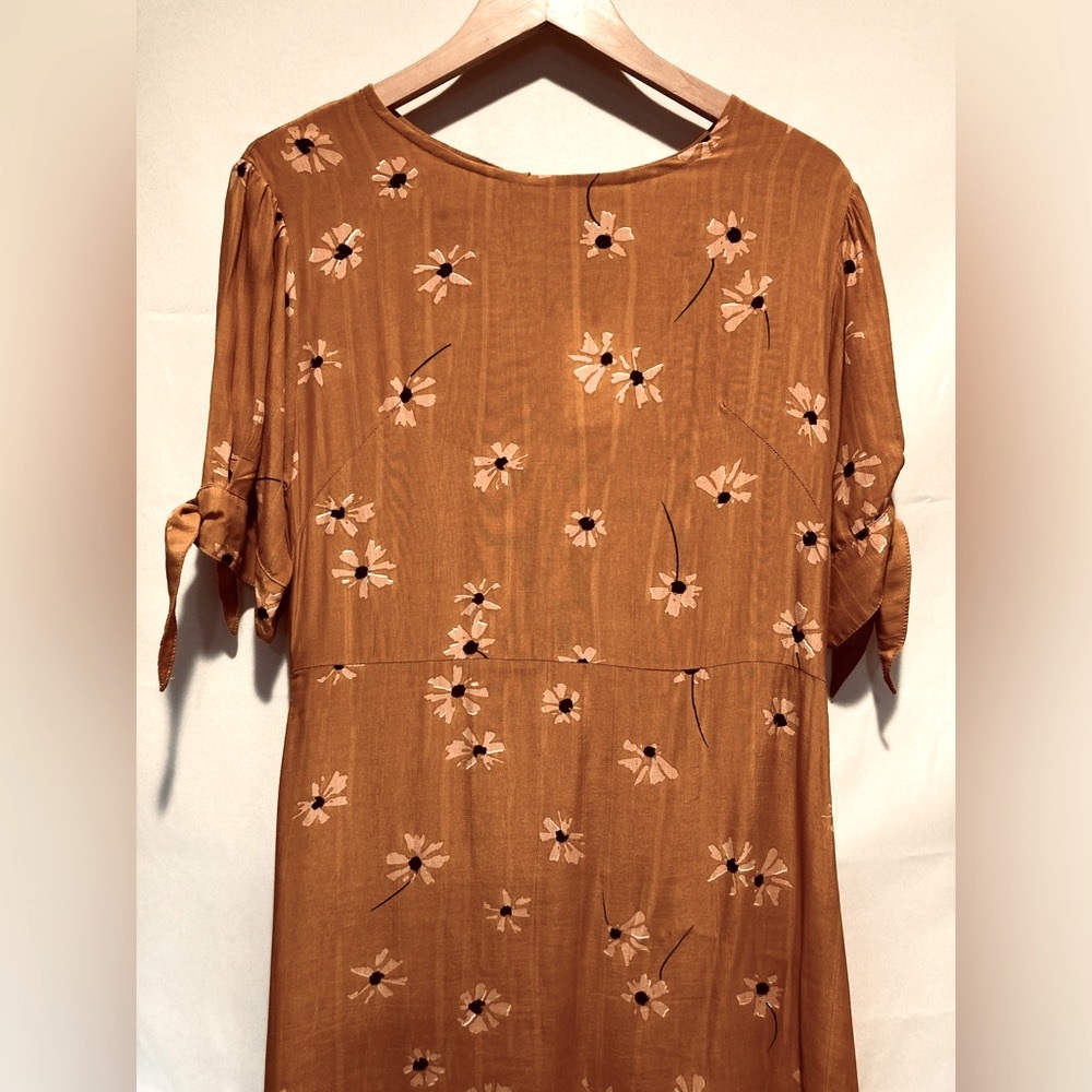 Faithfull The Brand Floral Midi Dress